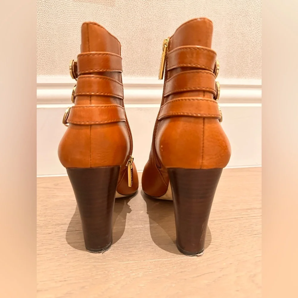 Louise Et Cir Leather Brown/Cognac color
Gold Buckles Stacked Heel Boo… - Picture 9 of 9